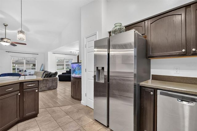 544 TORTOLA AVENUE, Tavares, FL 32778