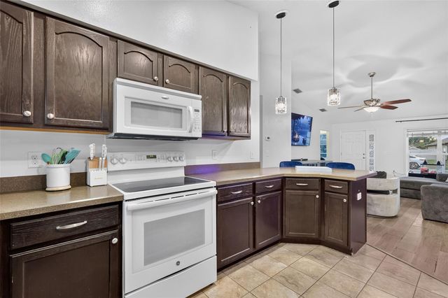 544 TORTOLA AVENUE, Tavares, FL 32778