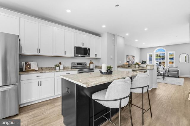 4919 DEVITT PL, Oxon Hill, MD 20745