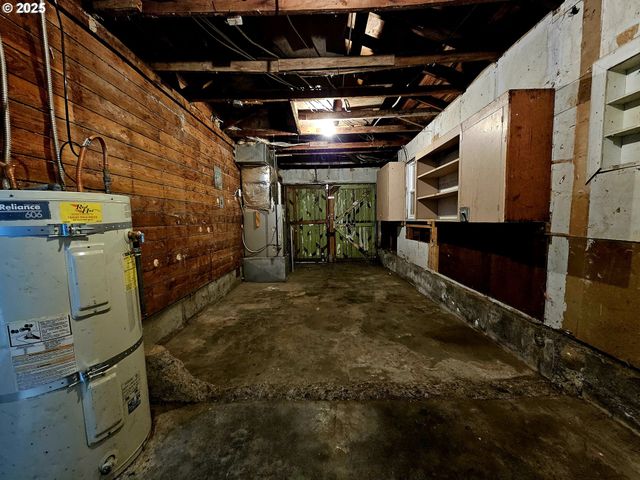 2333 Se 124TH Ave, Portland, OR 97233