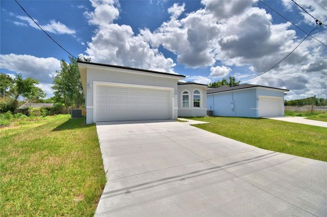 140 1ST STREET, Winter Haven, FL 33880