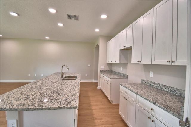 140 1ST STREET, Winter Haven, FL 33880