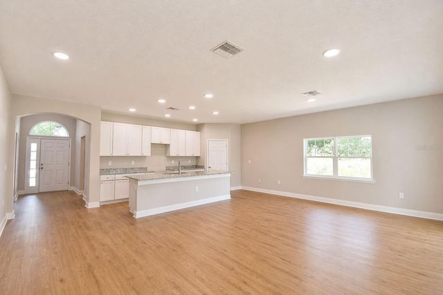 140 1ST STREET, Winter Haven, FL 33880