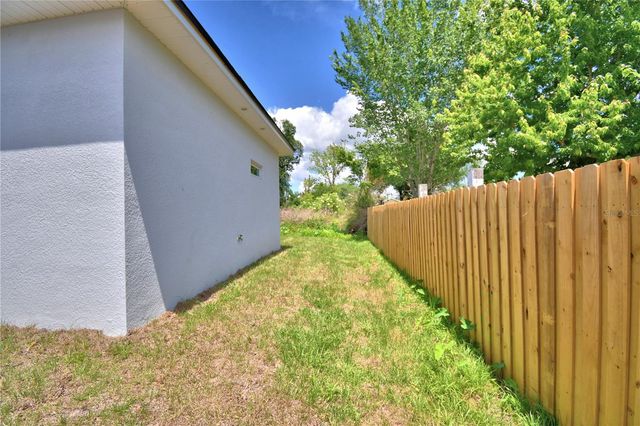140 1ST STREET, Winter Haven, FL 33880