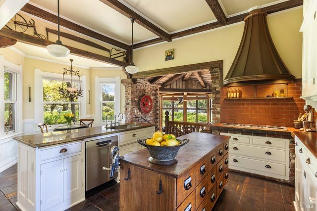 2875 Woolsey Rd, Windsor, CA 95492