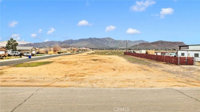 31127212 Valley, Apple Valley, CA 92307