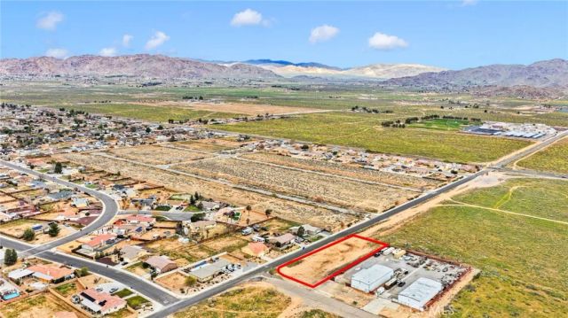 31127212 Valley, Apple Valley, CA 92307