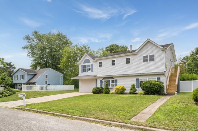 36 Balsam Drive, Medford, NY 11763
