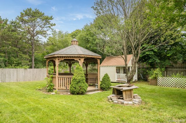 36 Balsam Drive, Medford, NY 11763