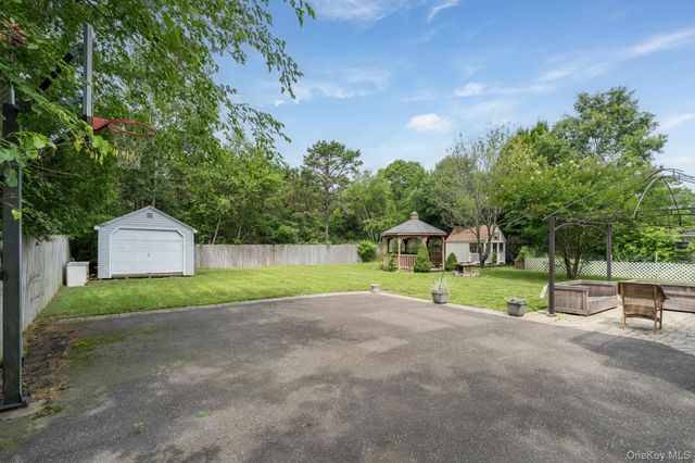 36 Balsam Drive, Medford, NY 11763