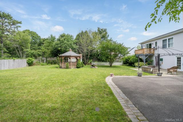 36 Balsam Drive, Medford, NY 11763