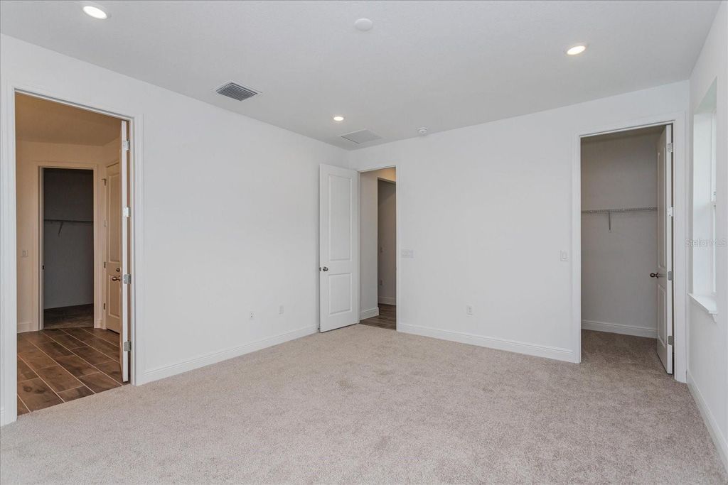 Image 13 of property listing at 6117 FLOWERING CHERRY BEND, Winter Garden, FL 34787