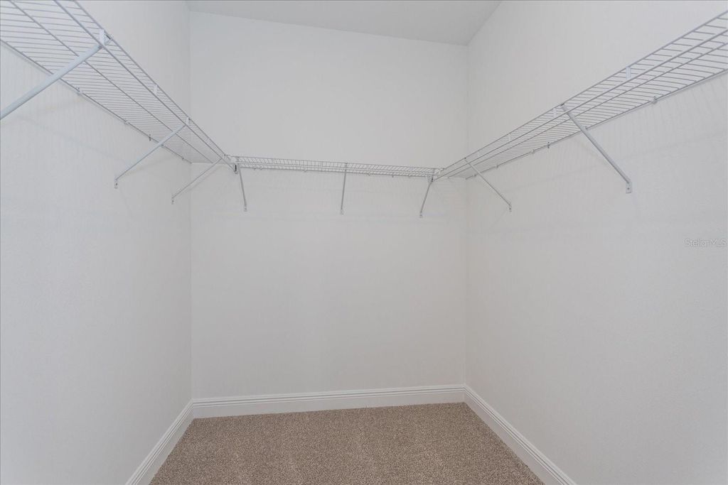 Image 16 of property listing at 6117 FLOWERING CHERRY BEND, Winter Garden, FL 34787