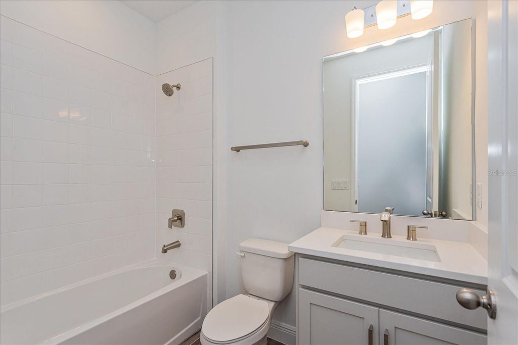 Image 21 of property listing at 6117 FLOWERING CHERRY BEND, Winter Garden, FL 34787