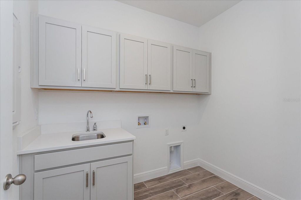 Image 22 of property listing at 6117 FLOWERING CHERRY BEND, Winter Garden, FL 34787