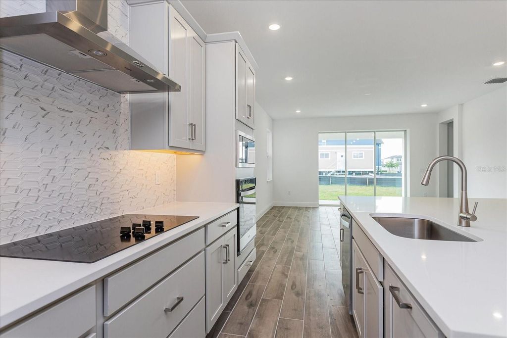 Image 6 of property listing at 6117 FLOWERING CHERRY BEND, Winter Garden, FL 34787