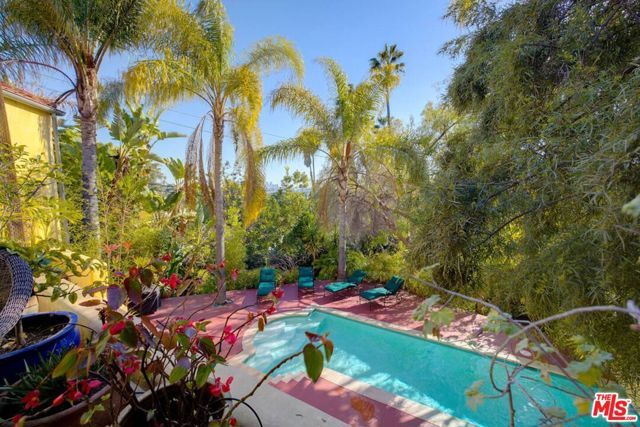 4778 Cromwell Avenue, Los Angeles, CA 90027