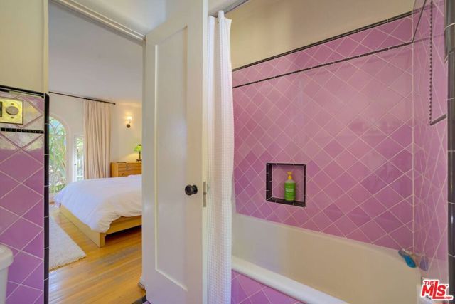 4778 Cromwell Avenue, Los Angeles, CA 90027