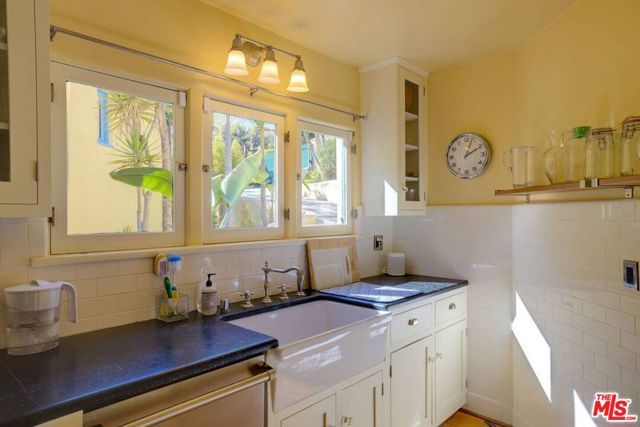 4778 Cromwell Avenue, Los Angeles, CA 90027