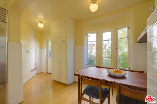 4778 Cromwell Avenue, Los Angeles, CA 90027
