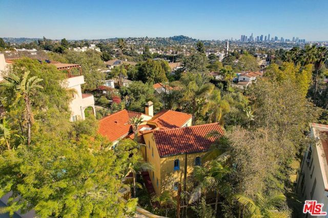 4778 Cromwell Avenue, Los Angeles, CA 90027