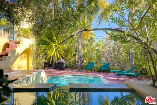 4778 Cromwell Avenue, Los Angeles, CA 90027