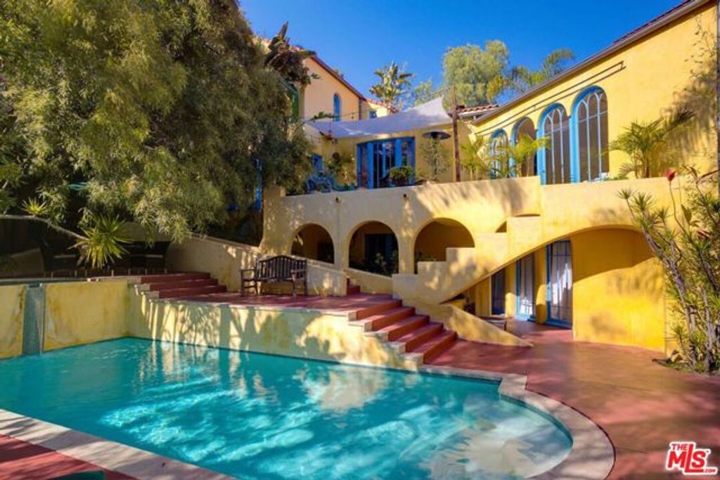 4778 Cromwell Avenue, Los Angeles, CA 90027