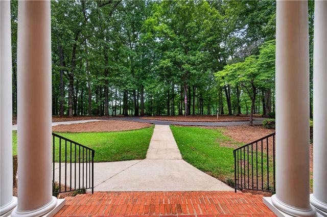 2134 Highway 92 S, Fayetteville, GA 30215