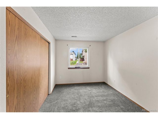4315 Hawks Lookout Ln, Colorado Springs, CO 80916
