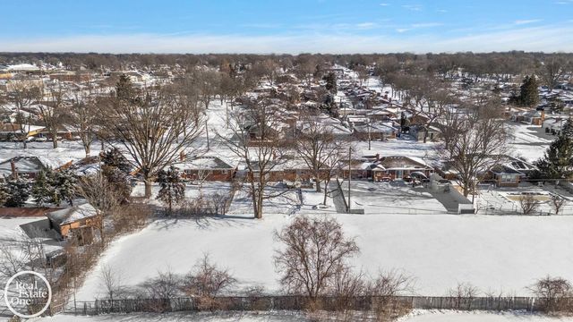 30615 Champine Street, St Clair Shores, MI 48082