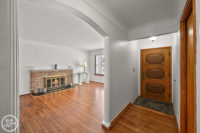 30615 Champine Street, St Clair Shores, MI 48082