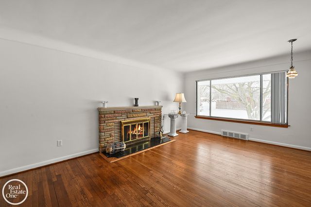 30615 Champine Street, St Clair Shores, MI 48082