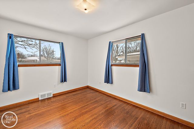 30615 Champine Street, St Clair Shores, MI 48082