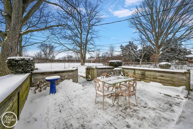 30615 Champine Street, St Clair Shores, MI 48082