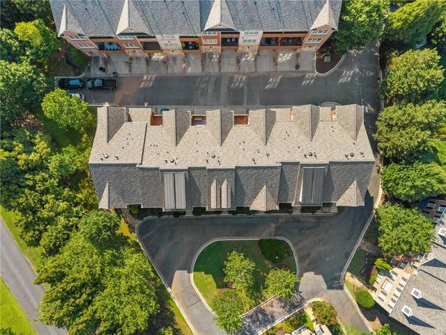 571 Parkside Village Way NW, Marietta, GA 30060