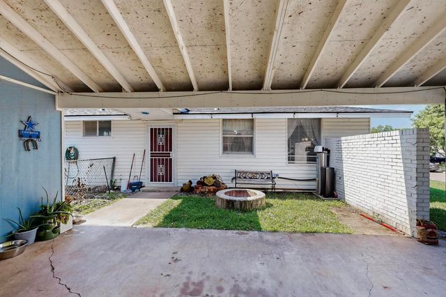 701 Hillcrest Drive, Arlington, TX 76010