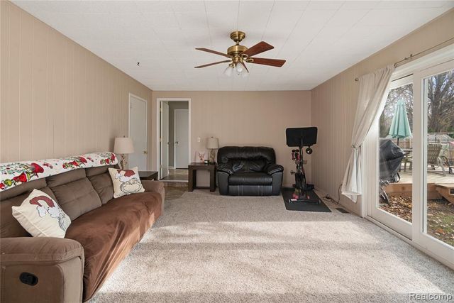 40341 Worthington Court, Canton, MI 48188