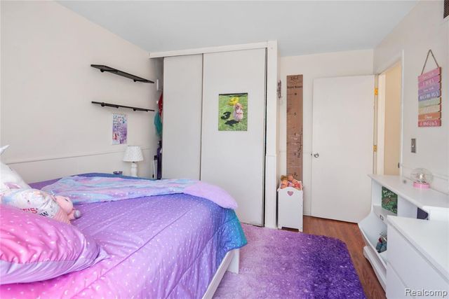 40341 Worthington Court, Canton, MI 48188