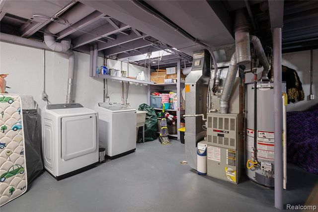 40341 Worthington Court, Canton, MI 48188