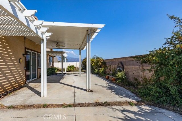 31829 Oak Wood Circle, Yucaipa, CA 92399