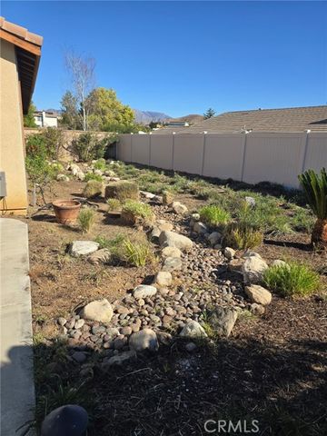 31829 Oak Wood Circle, Yucaipa, CA 92399