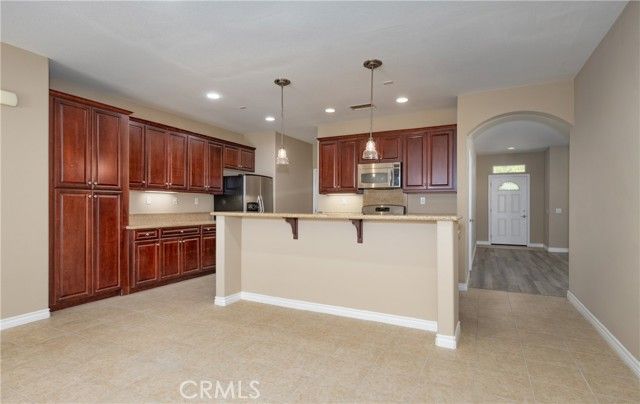 31829 Oak Wood Circle, Yucaipa, CA 92399