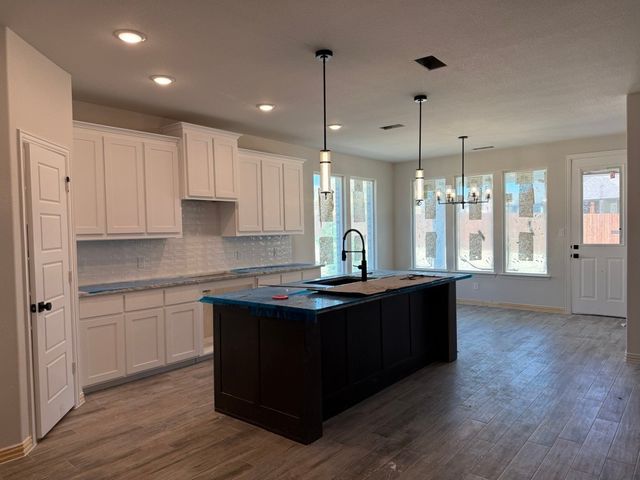 532 Waterford Park Boulevard, Weatherford, TX 76087