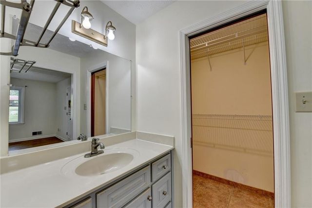 1597 Union Grove Ch Road, Auburn, GA 30011