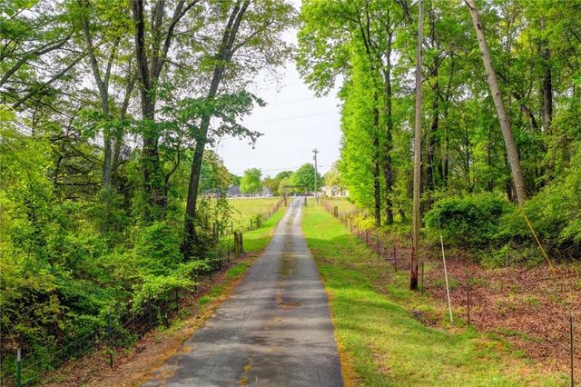 1597 Union Grove Ch Road, Auburn, GA 30011