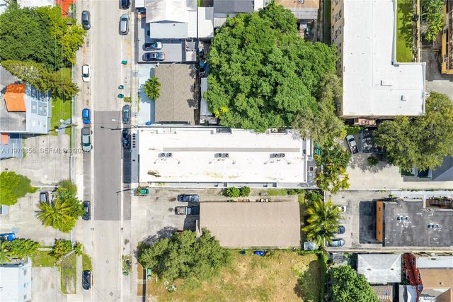 526 SW 2nd St, Miami, FL 33130