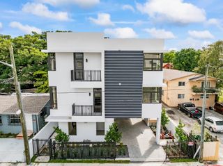 526 SW 2nd St, Miami, FL 33130