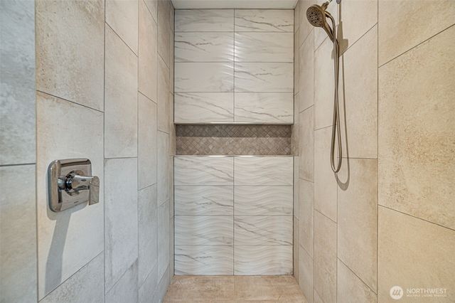 175 Annabelle Street, Castle Rock, WA 98611