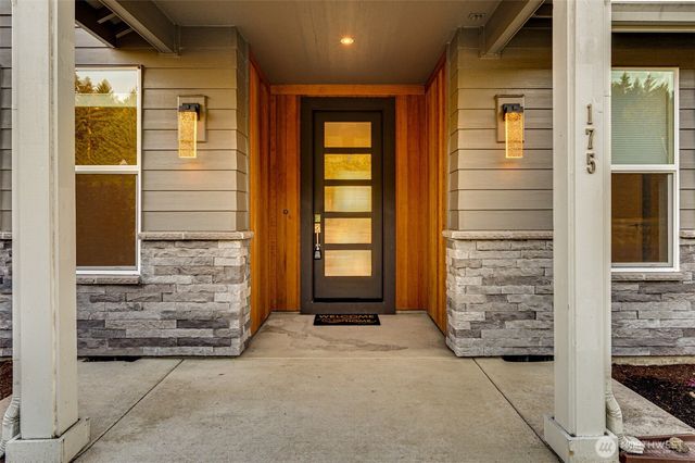 175 Annabelle Street, Castle Rock, WA 98611
