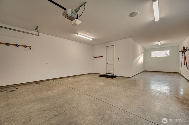 175 Annabelle Street, Castle Rock, WA 98611